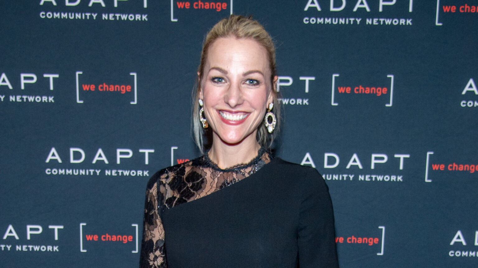 Lindsay Czarniak: Age, Net Worth, Married Life, Salary, Height, Weight