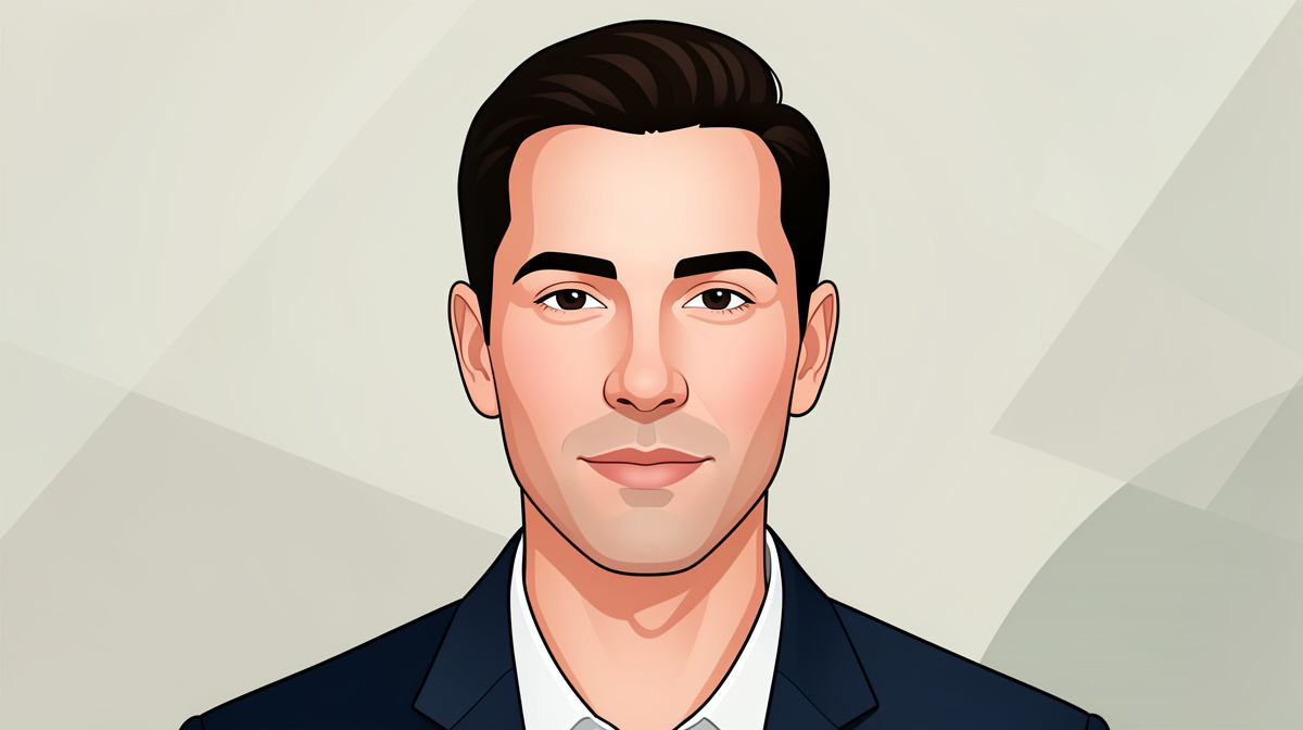 There is no celebrity's name in the article title. - Professional Portrait