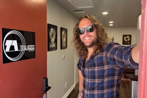 Meet Jeff Nisen | Musician & Music Studio Owner – SHOUTOUT LA