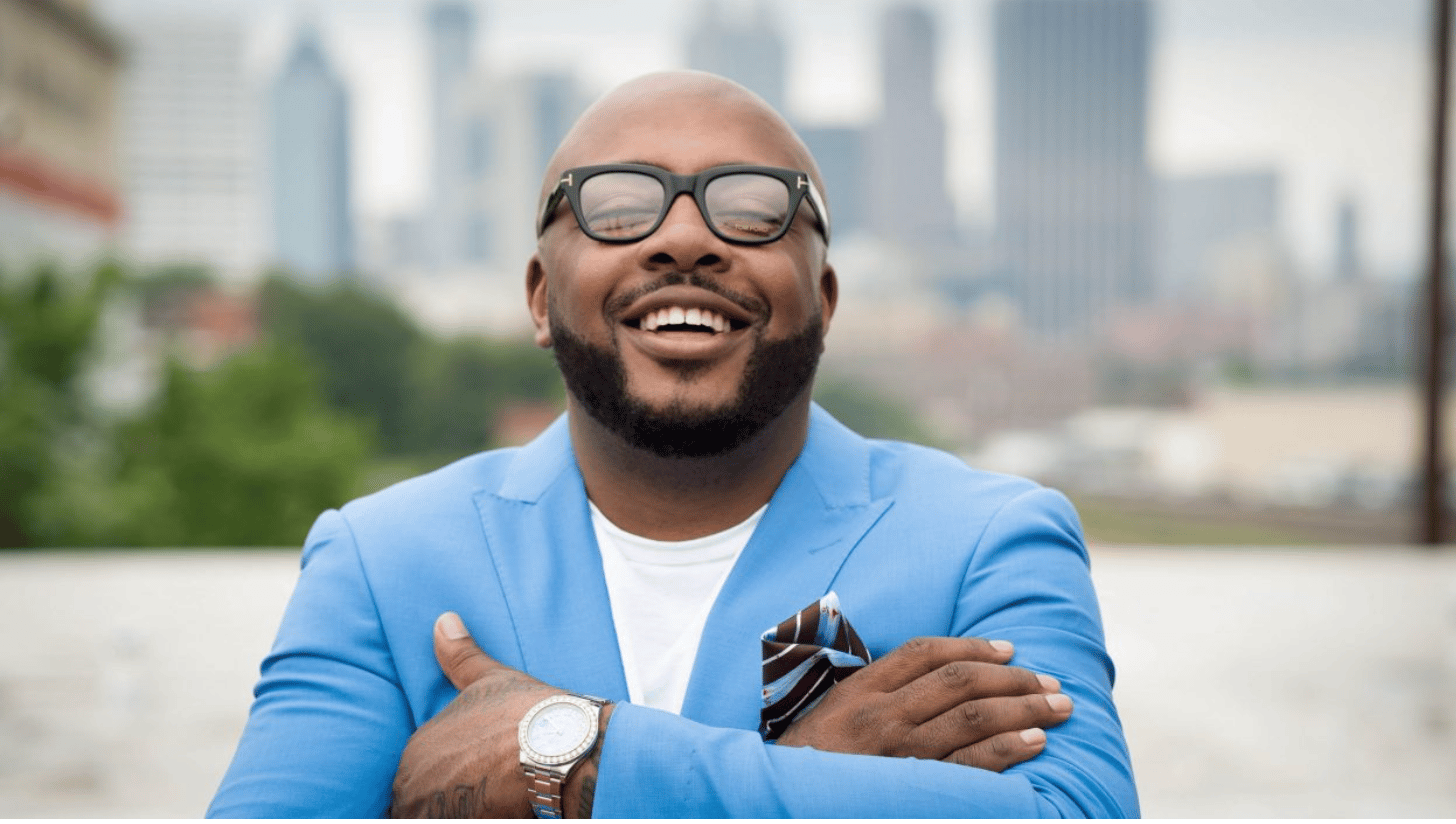 Black Enterprise Feature: Businessman Dennis McKinley on Expanding His Hot Dog Franchise to 15 Locations